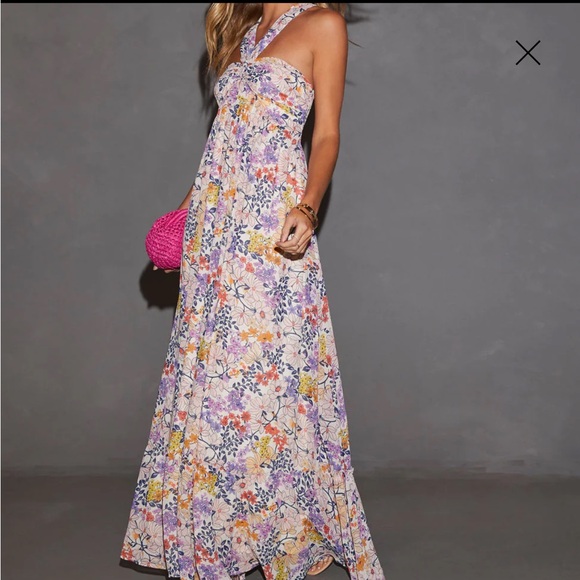 Vici Aulani Halter Neck Printed Empire Maxi Dress- Small - Picture 1 of 3